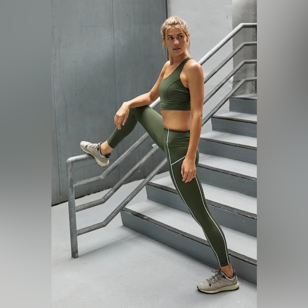 NWT Free People - Active Yoga/Workout Legging Size S, Color Secret Moss